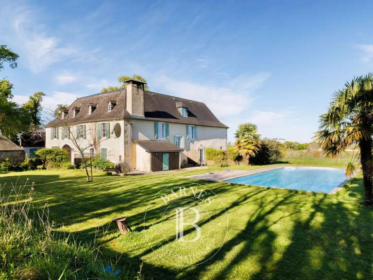 Bien atypique Navarrenx - 6 chambres - 416m²