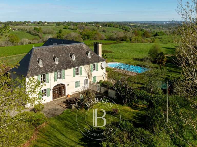 Bien atypique Navarrenx - 6 chambres - 416m²