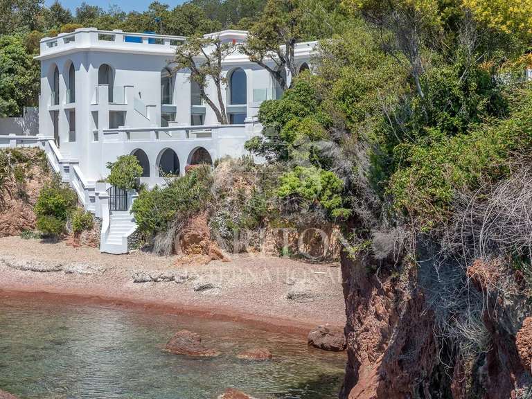 Villa with Sea view Saint-Raphaël - 5 bedrooms - 450m²