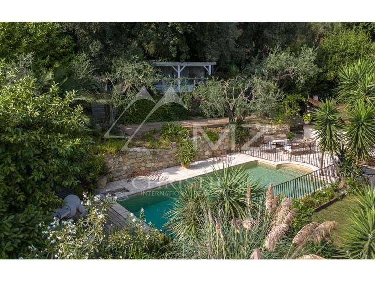 Villa Cabris - 5 chambres - 304m²