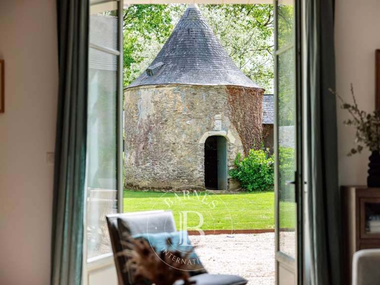 House Sucé-sur-Erdre - 577m²