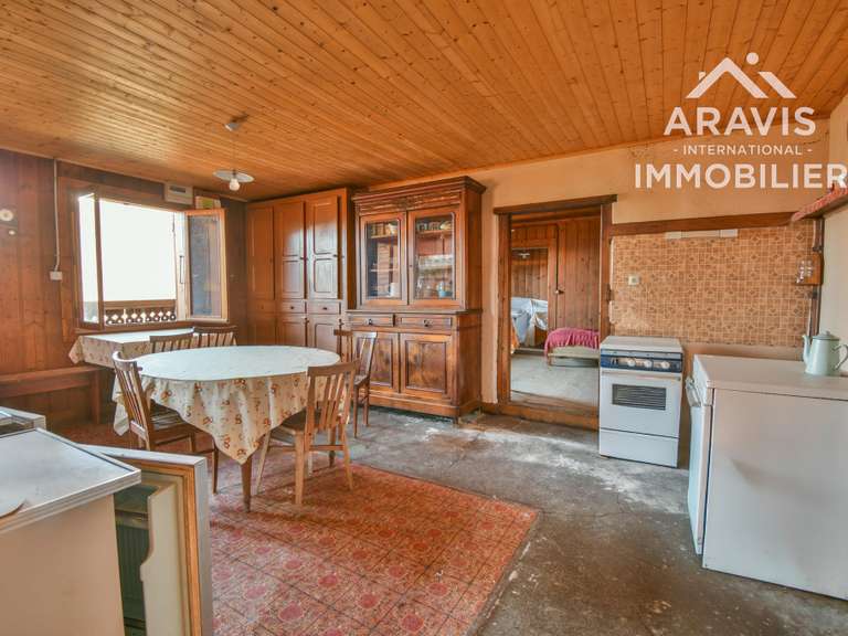Maison Saint-Jean-de-Sixt - 3 chambres - 326m²