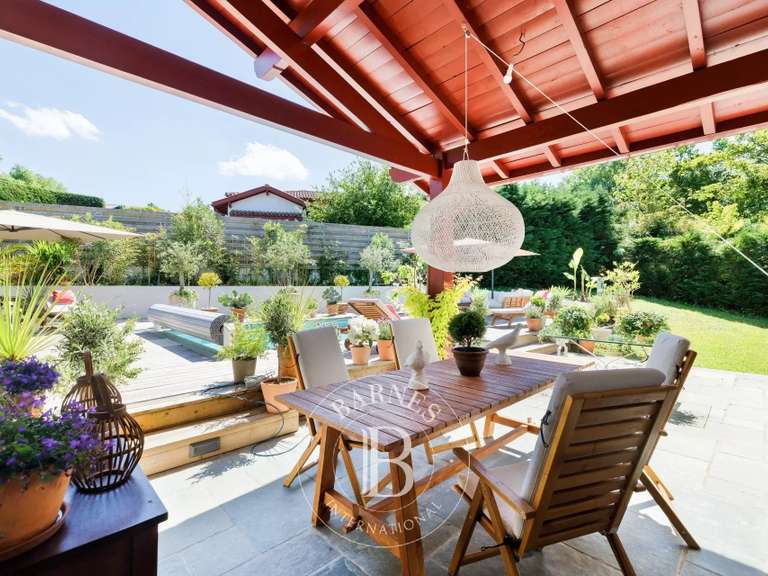 Maison Ascain - 3 chambres - 197m²