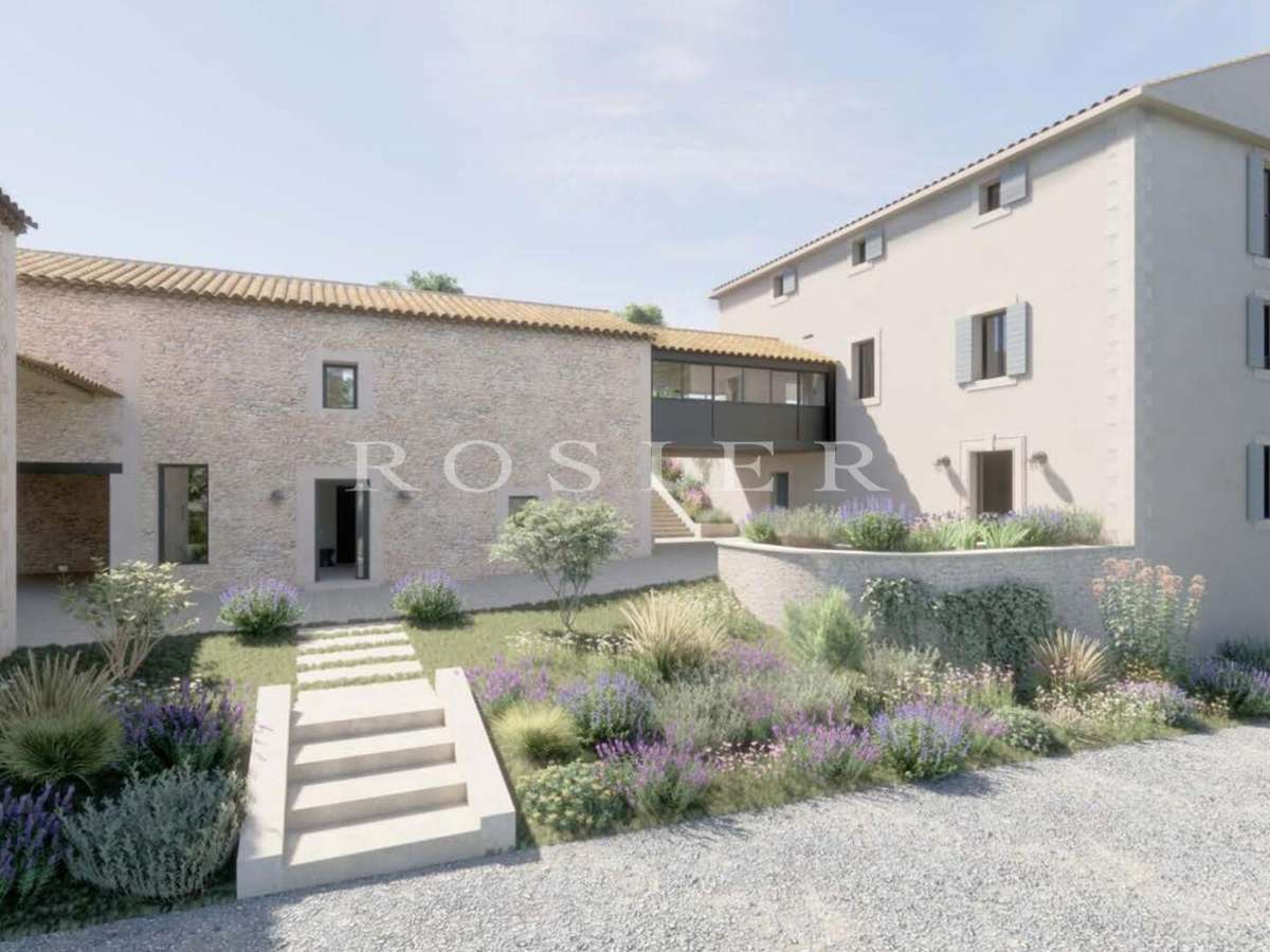 Maison Lacoste