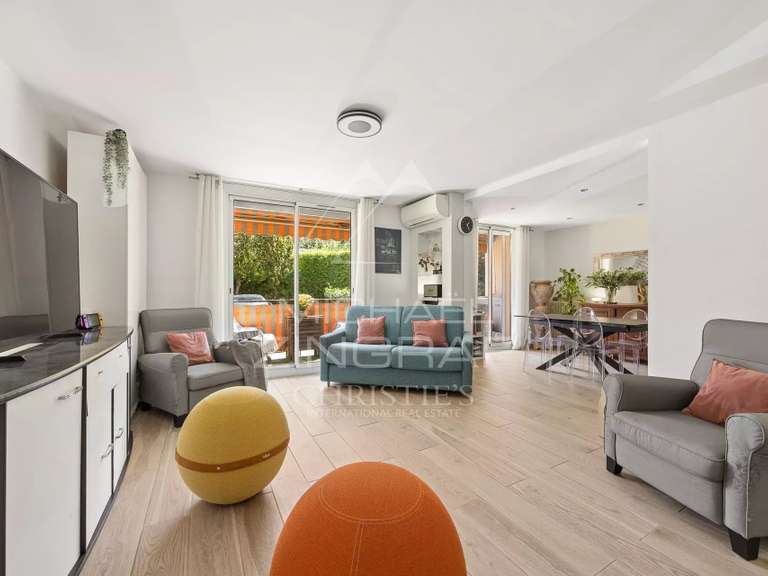 Apartment Beaulieu-sur-Mer - 3 bedrooms - 101m²