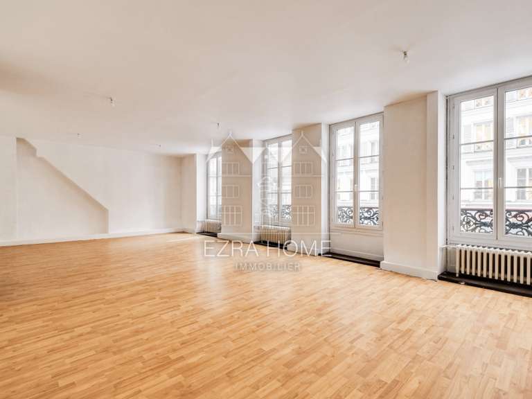 Appartement Paris 10e - 3 chambres - 125m²