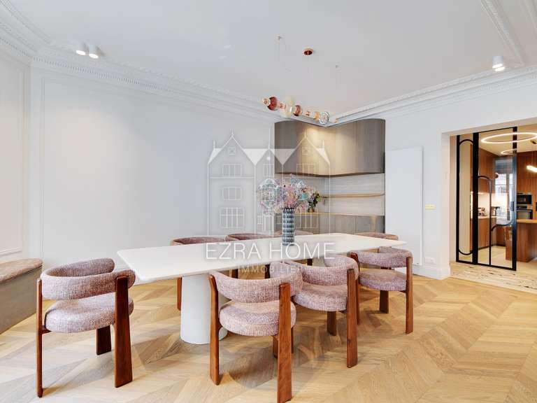 Apartment Neuilly-sur-Seine - 4 bedrooms - 180m²