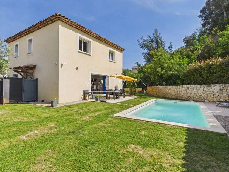 Maison Pégomas - 4 chambres - 160m²