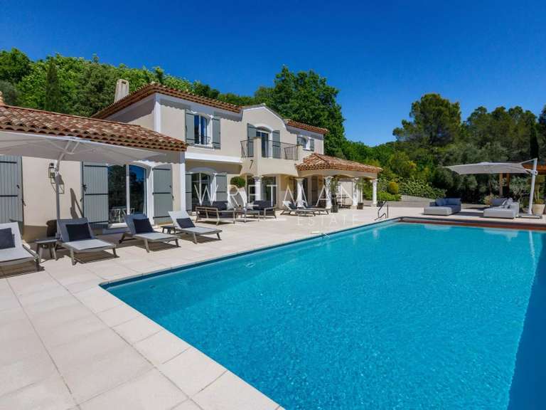 Villa Montauroux - 5 bedrooms - 243m²