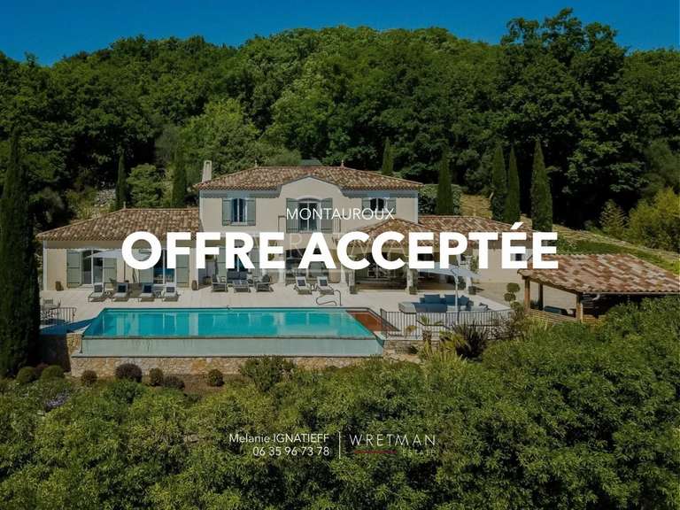Villa Montauroux - 5 bedrooms - 243m²