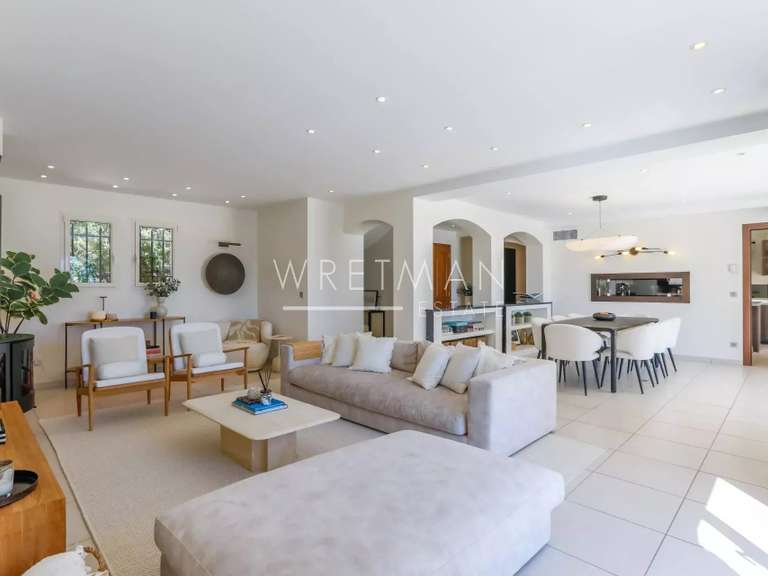 Villa Montauroux - 5 bedrooms - 243m²