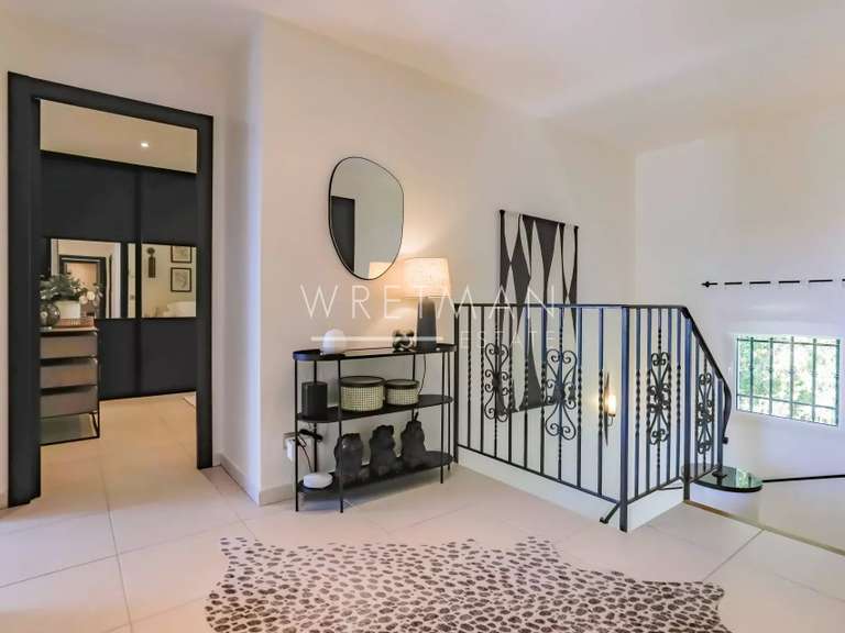 Villa Montauroux - 5 bedrooms - 243m²