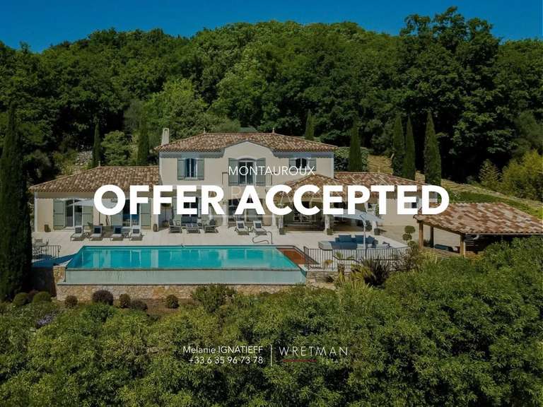 Villa Montauroux - 5 bedrooms - 243m²
