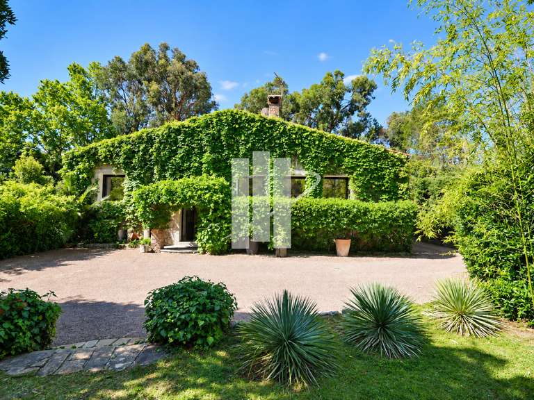 Villa Saint-Raphaël - 5 bedrooms - 280m²