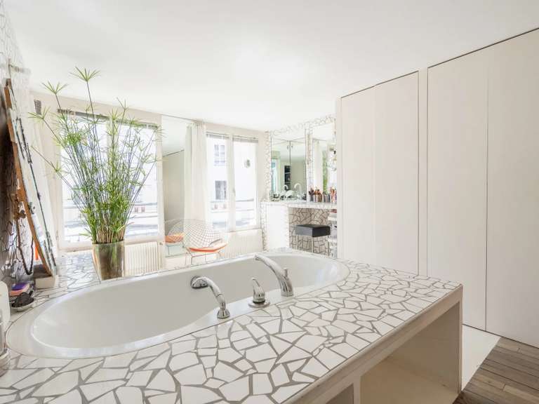 Appartement Paris 3e - 2 chambres - 115m²