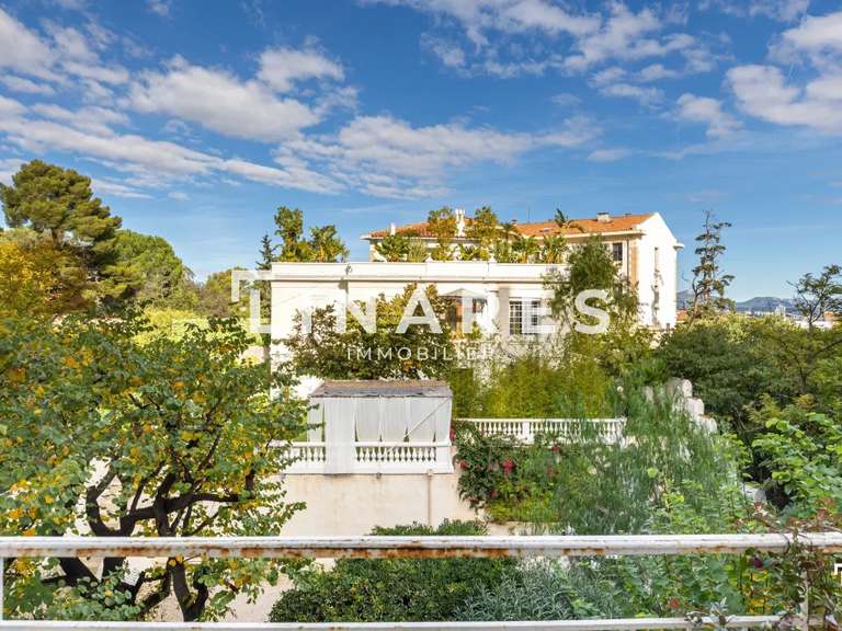 Appartement Marseille 8e - 4 chambres - 211m²