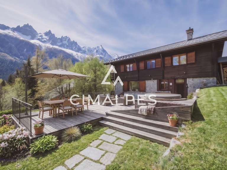 Chalet Chamonix-Mont-Blanc - 5 chambres - 195m²