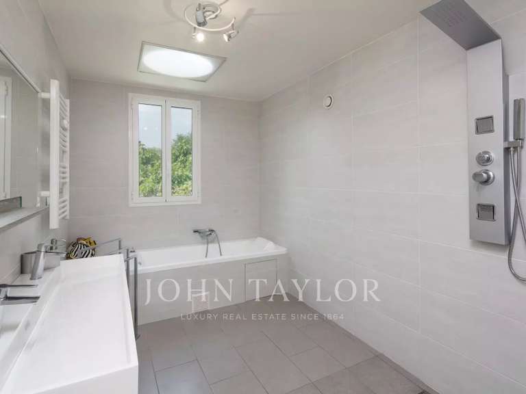 Villa with Sea view Le Cannet - 5 bedrooms - 263m²
