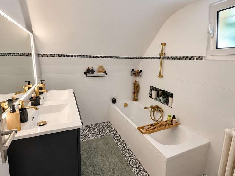 Maison Lamorlaye - 5 chambres - 267m²