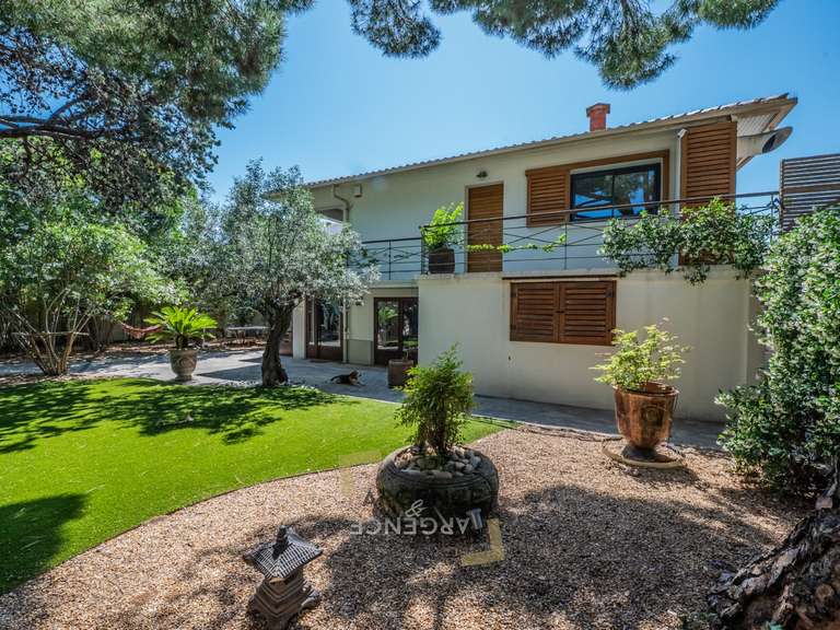 Maison Castelnau-le-Lez - 4 chambres - 195m²
