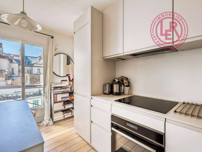 Appartement Paris 2e - 3 chambres - 107m²