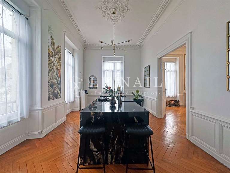 Maison Ancenis - 12 chambres - 675m²
