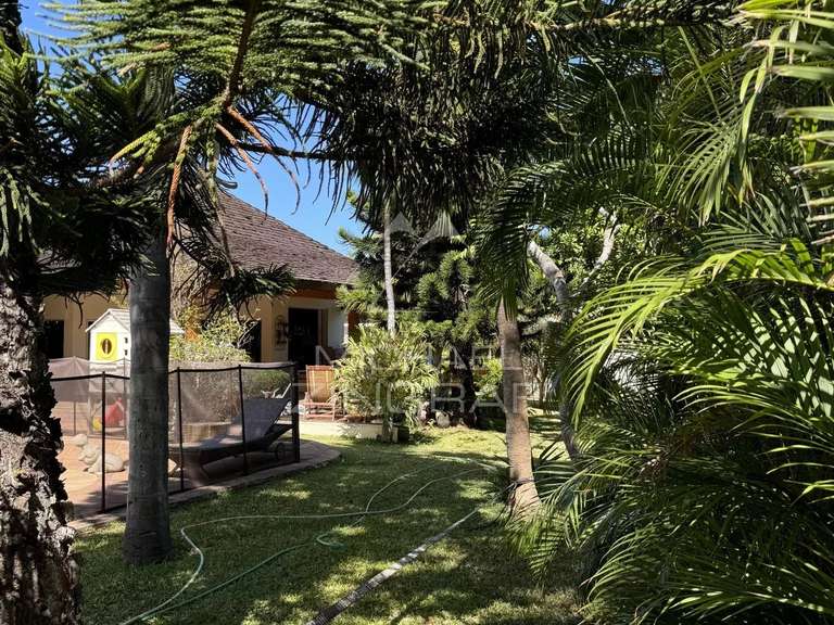 Villa Saint-gilles-les-bains - 6 bedrooms - 300m²