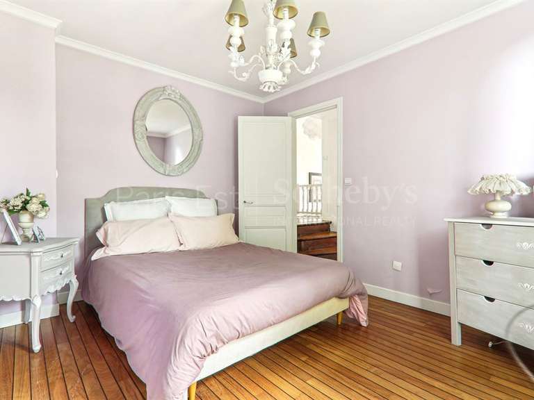 Maison Le Perreux-sur-Marne - 5 chambres - 350m²