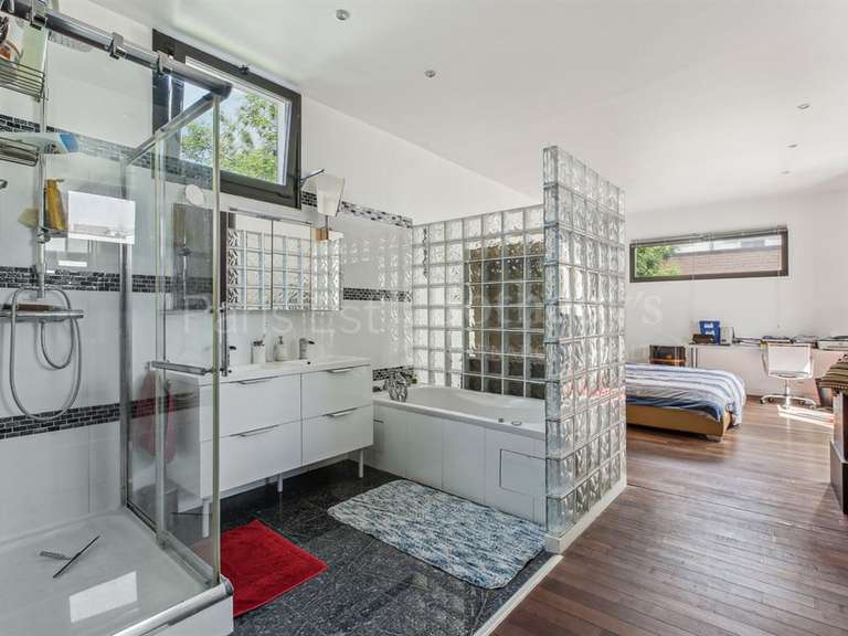Maison Paris 20e - 4 chambres - 270m²