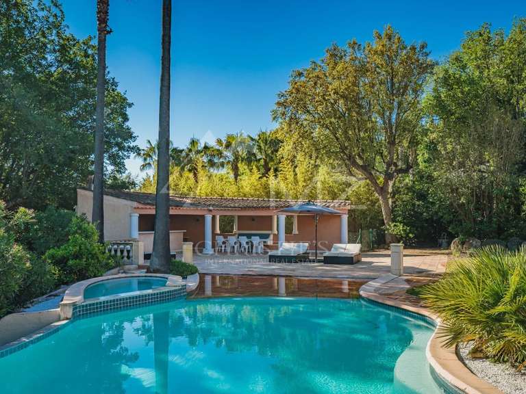 Villa Grimaud - 5 bedrooms - 220m²