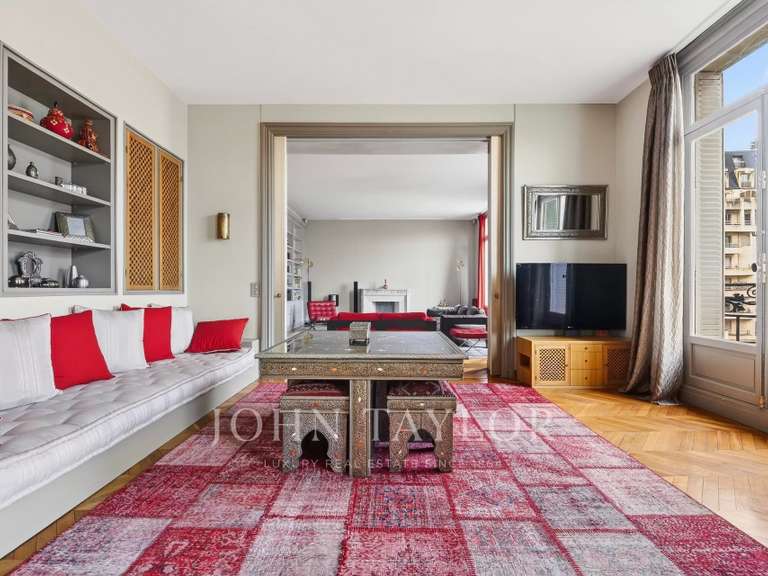 Appartement Paris 16e - 6 chambres - 256m²
