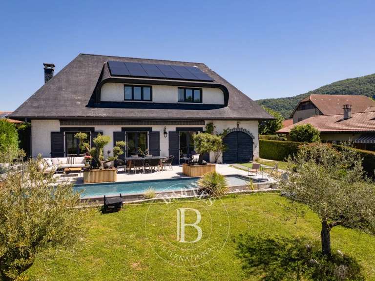 Maison Annecy - 4 chambres - 200m²