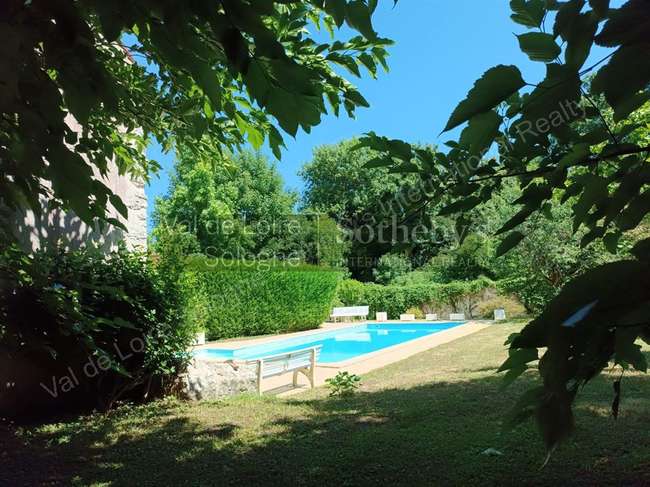 Maison 12 pièces 410 m² · à Blois · 410 m² · 650 000 €