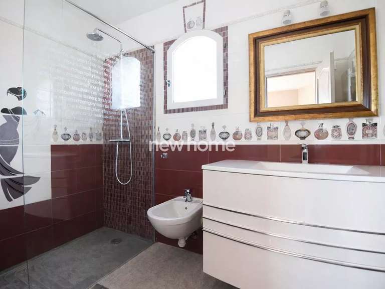 House Flayosc - 3 bedrooms - 207m²