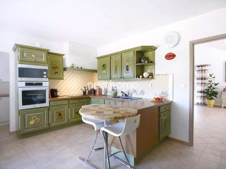 House Flayosc - 3 bedrooms - 207m²