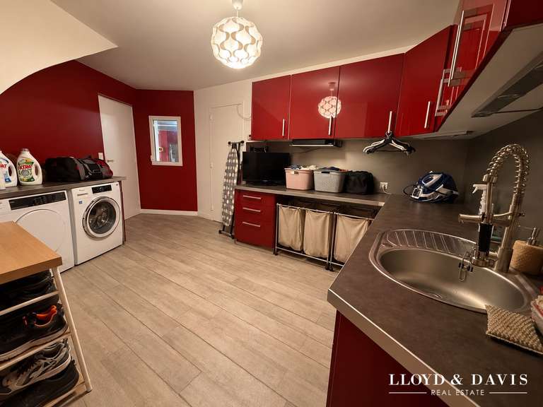 Maison Angicourt - 4 chambres - 244m²