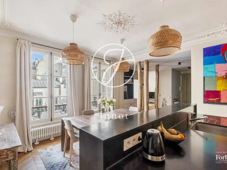 Appartement Paris 9e - 3 chambres - 97m²