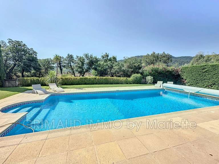 Villa Plan-de-la-Tour - 4 bedrooms - 160m²