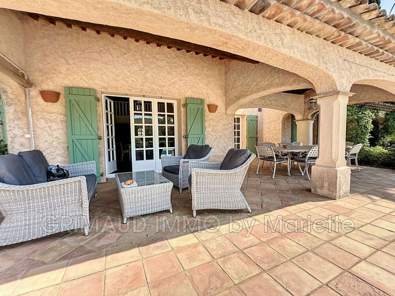Villa Plan-de-la-Tour - 4 bedrooms - 160m²