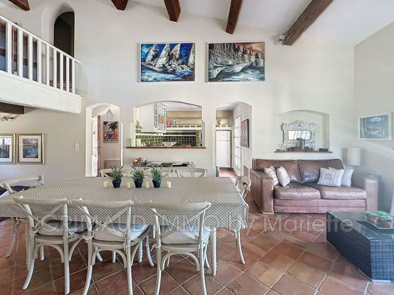 Villa Plan-de-la-Tour - 4 bedrooms - 160m²