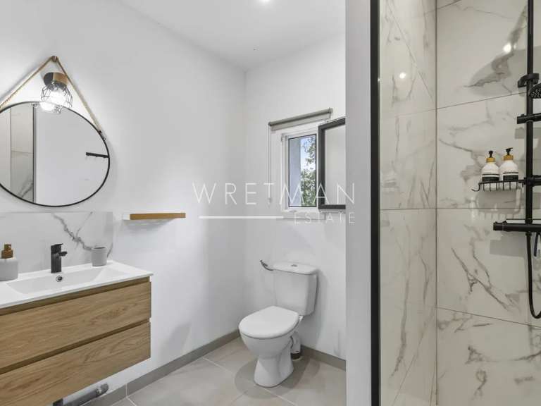 House Lorgues - 9 bedrooms - 400m²