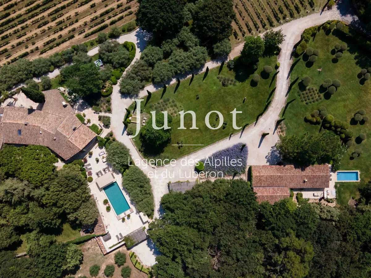 House Oppède