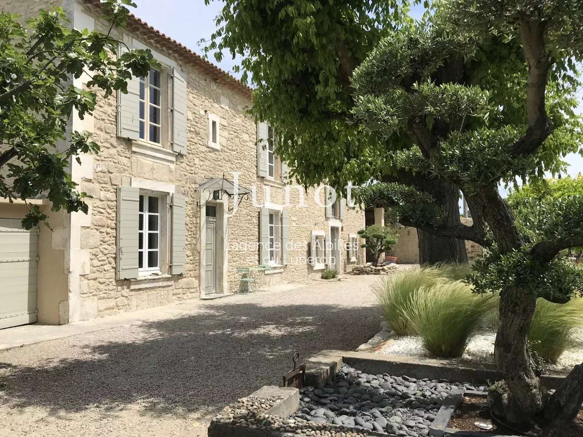 House Saint-Étienne-du-Grès