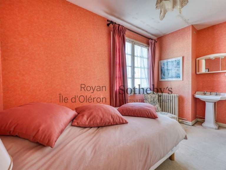 Maison Saint-Pierre-d'Oléron - 5 chambres - 189m²