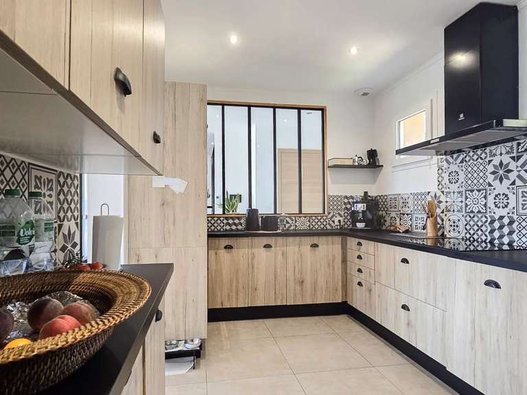 Villa Roquebrune-sur-Argens - 3 chambres - 246m²