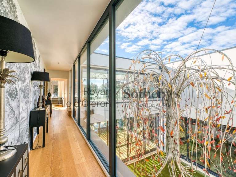 House Royan - 7 bedrooms - 500m²