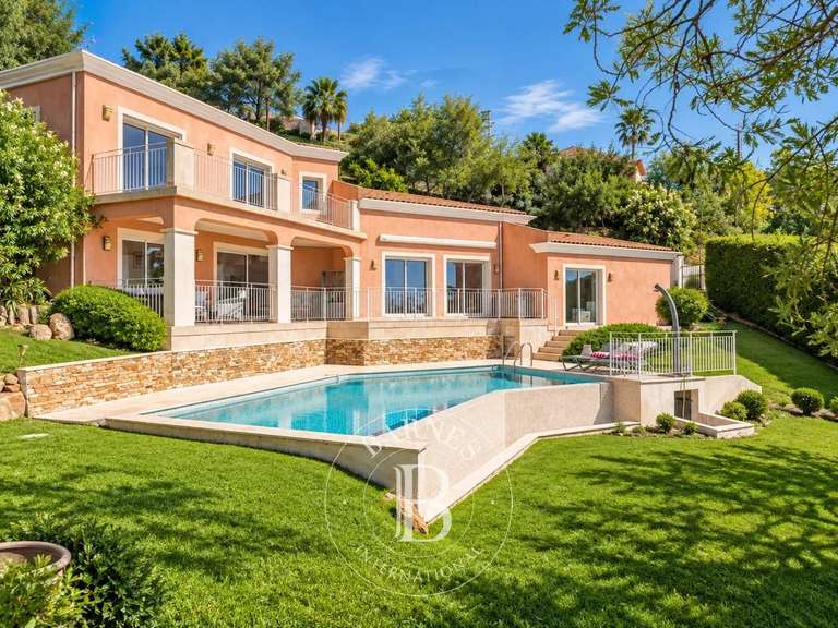 Villa Mandelieu-la-Napoule - 4 chambres - 211m²