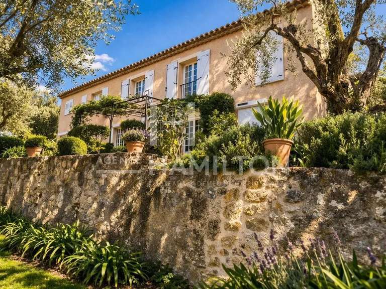 Bien atypique Le Rouret - 3 chambres - 180m²