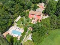 Vente maison 16 pièces