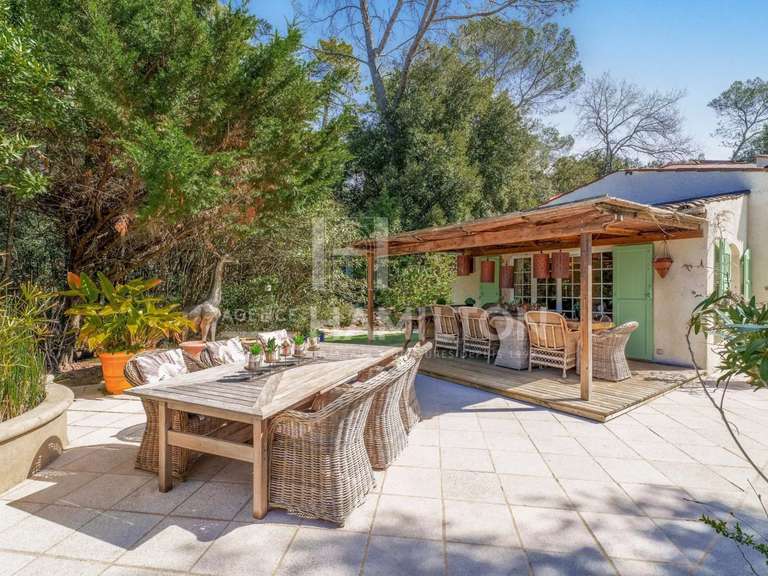 Villa Roquefort-les-Pins - 5 chambres - 259m²